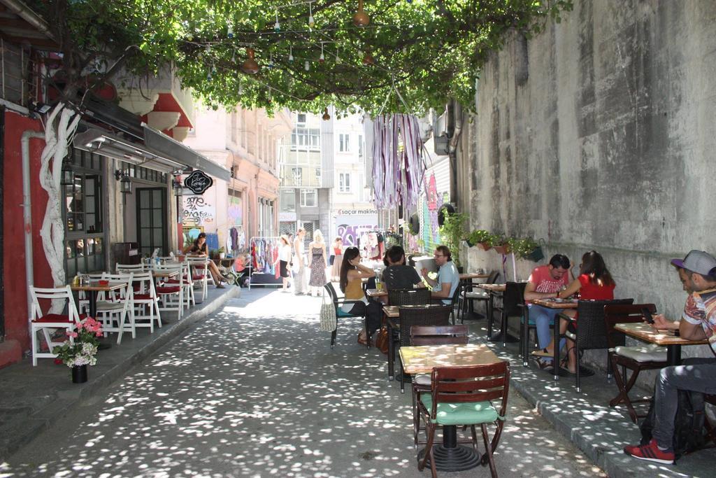 Karinca Guest House Istanbul Exterior photo