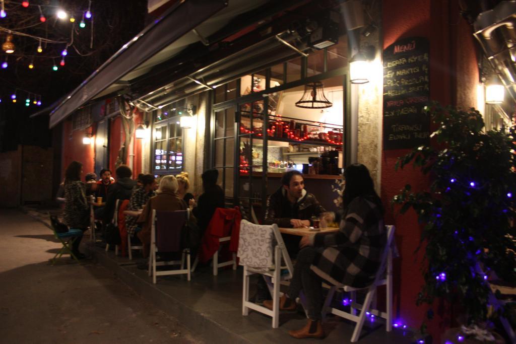 Karinca Guest House Istanbul Exterior photo