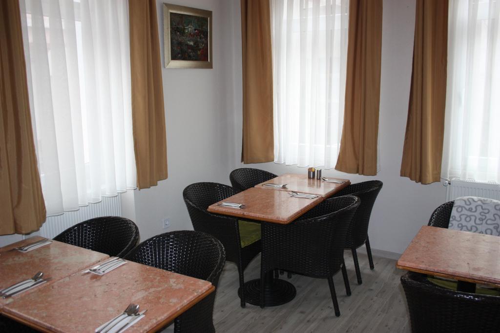 Karinca Guest House Istanbul Exterior photo